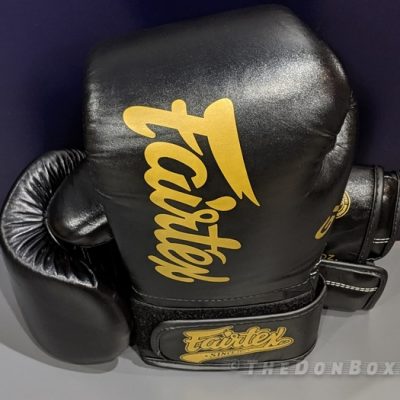 Fairtex sparring and boxing gloves(extra thick padding) gold and black colors BGV18 (1)
